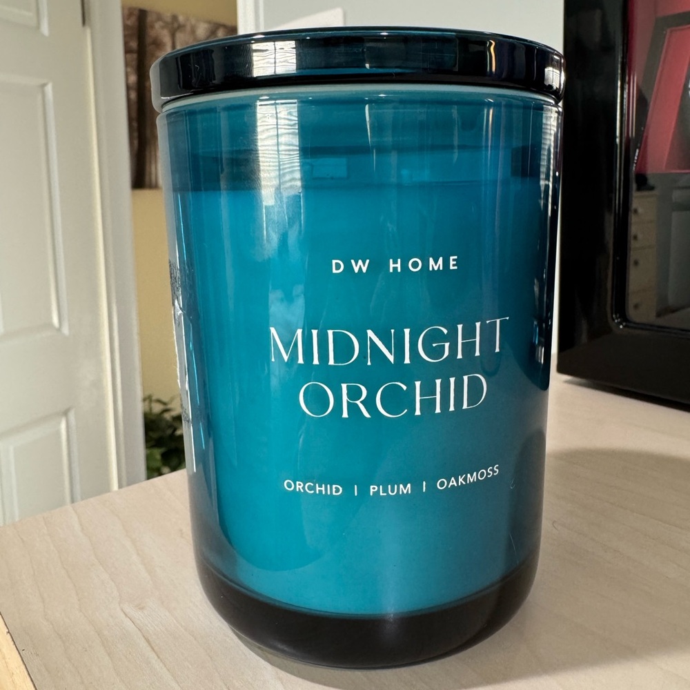 DW Home jar candle / huge candle / big candle / candles / jar candles